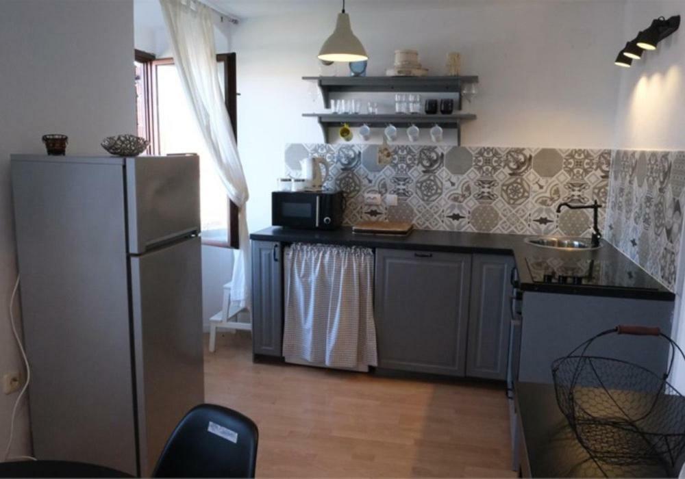 וולי לוסיניי Apartments Jelena מראה חיצוני תמונה